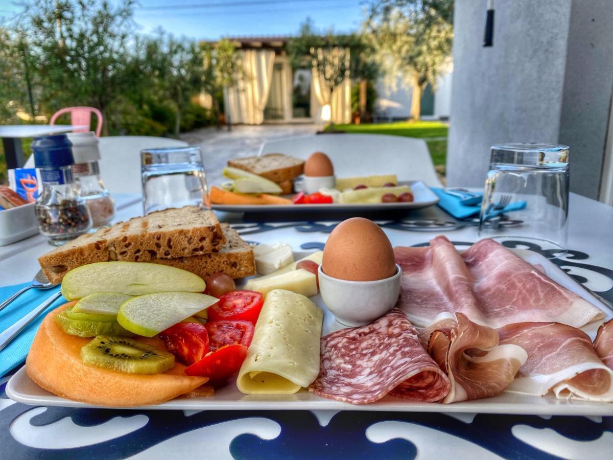 Mincio Relais Bed and Breakfast Castelnuovo del Garda Exteriör bild